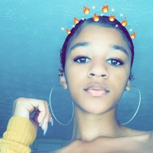 Meet your Posher, Naja